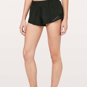 Lululemon Hotty Hot Short II 2.5” Black